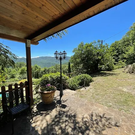 Con Piscina, Relax Sulle Colline Di Villa
