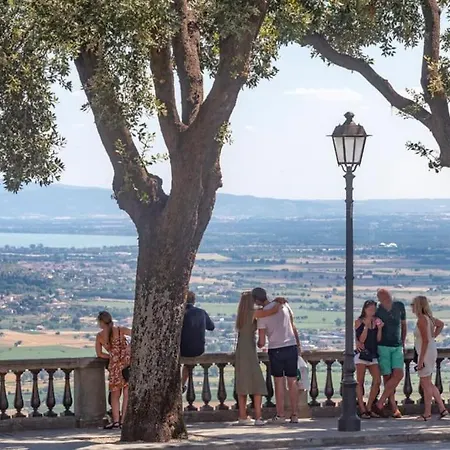 Con Piscina, Relax Sulle Colline Di