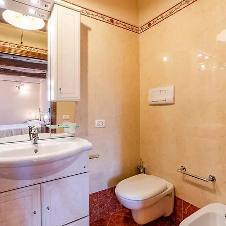Villa Con Piscina, Relax Sulle Colline Di *