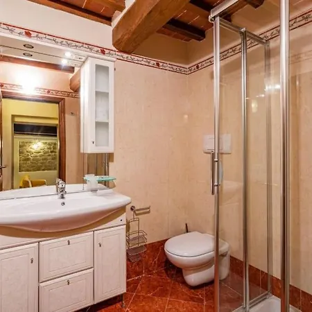 Con Piscina, Relax Sulle Colline Di Villa