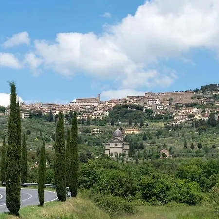 Con Piscina, Relax Sulle Colline Di Villa *